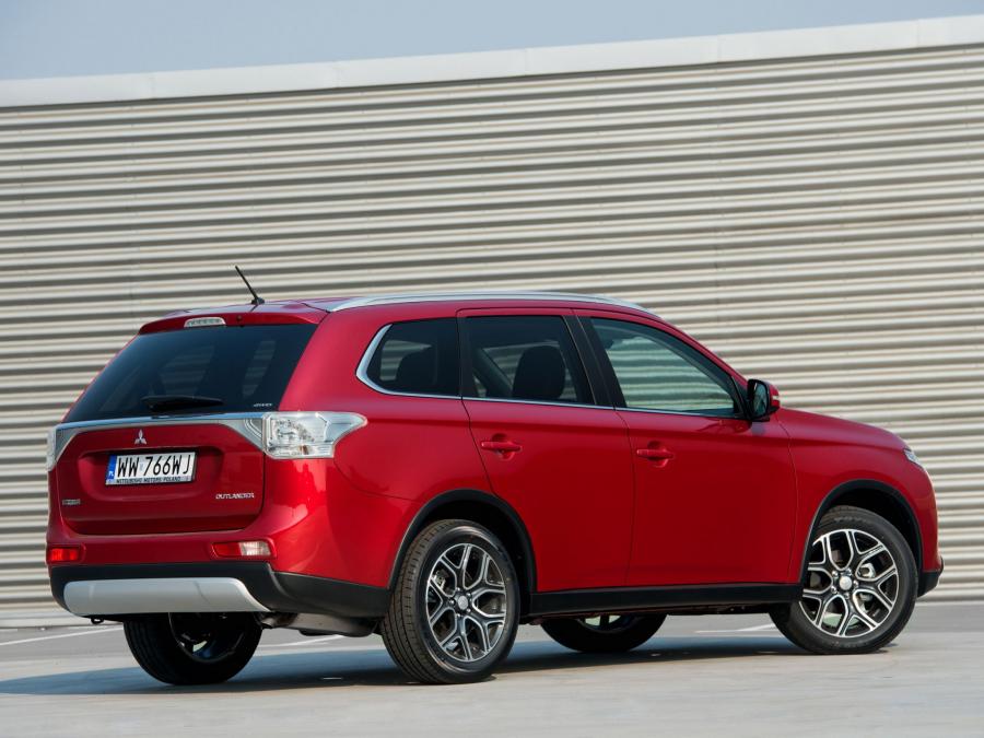  Mitsubishi Outlander 2014 года  (фото 115 из 136)
